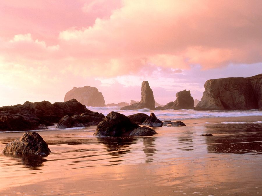 Bandon Beach is one of the best places to elope in Oregon