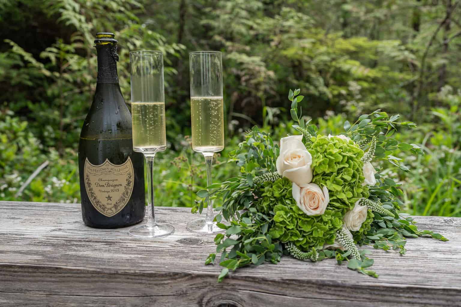 Details on your elopement day in Quinault Rainforest